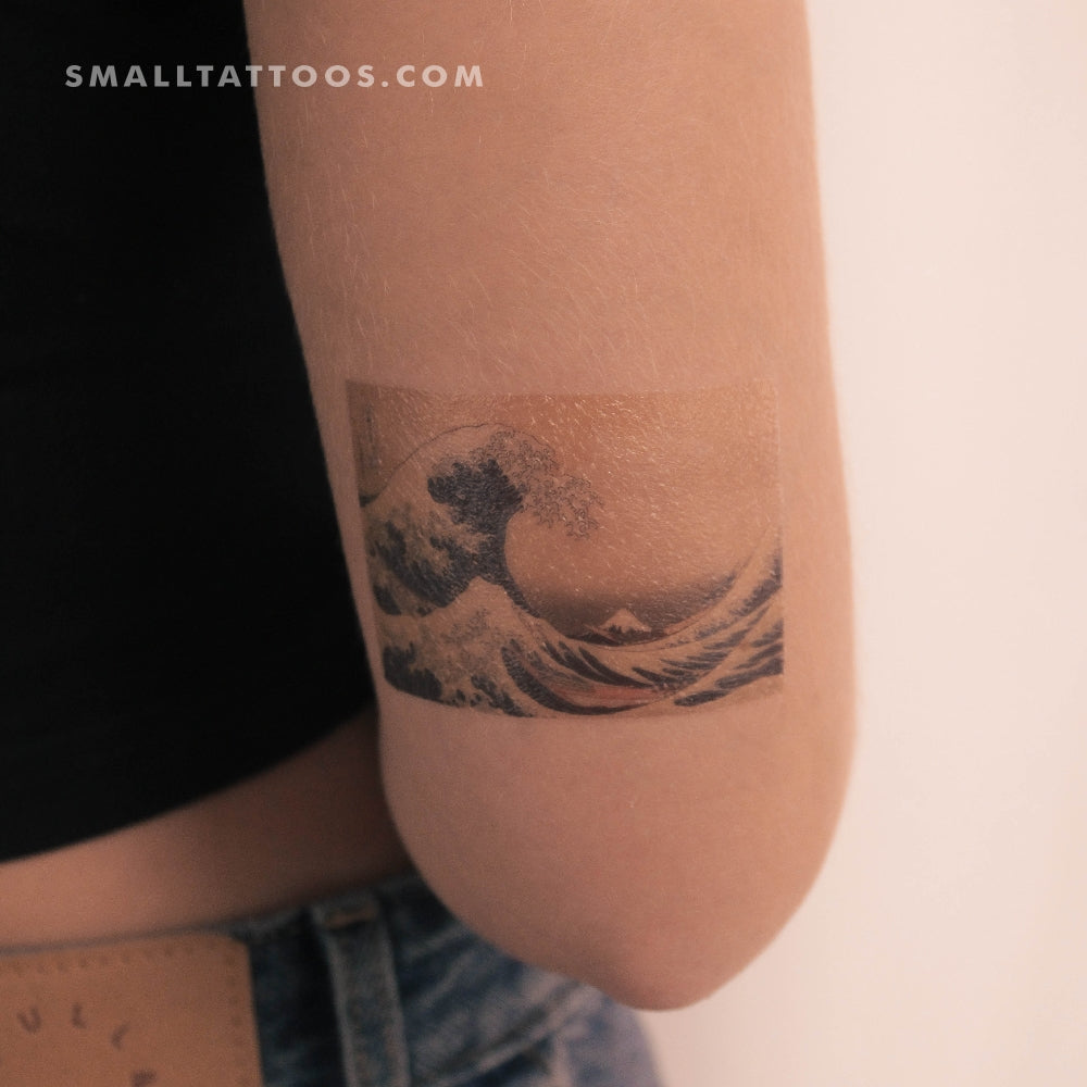 Hokusai's The Great Wave off Kanagawa Temporary Tattoo (Set of 3)