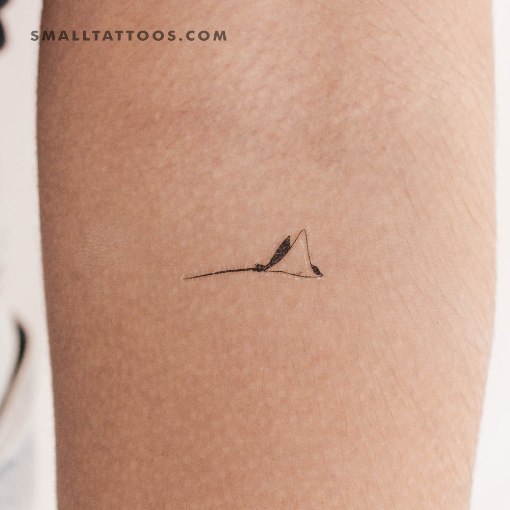 Small Spotted Manta Ray Temporary Tattoo (Set of 3)