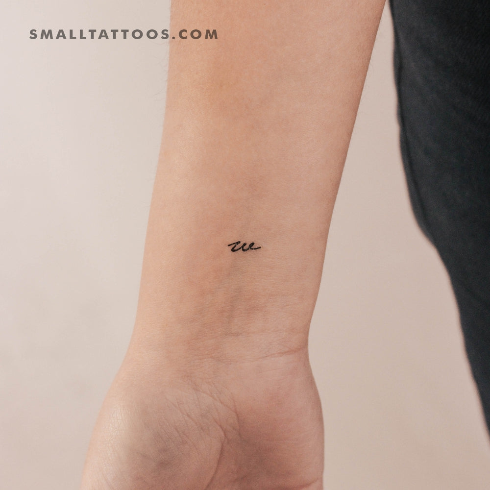 W Handwritten Letter Temporary Tattoo (Set of 3)