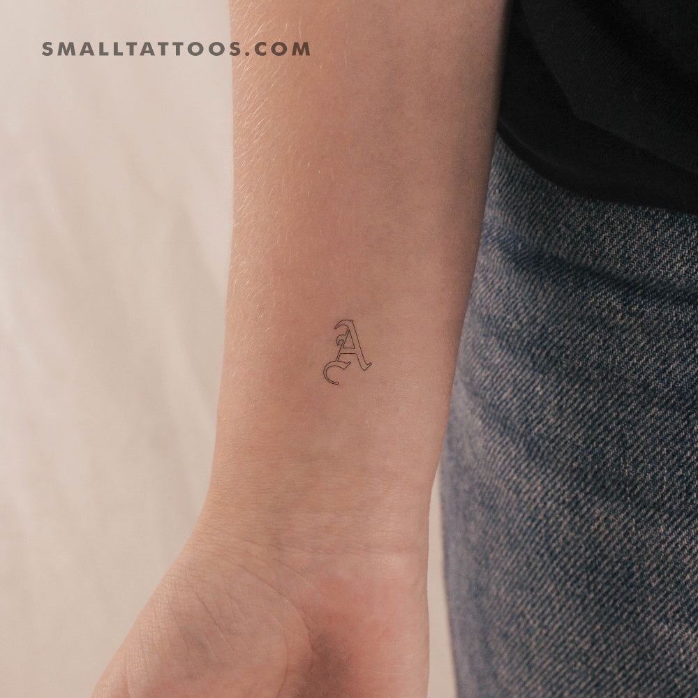Tatuaje temporal de la letra A en inglés antiguo (juego de 3)