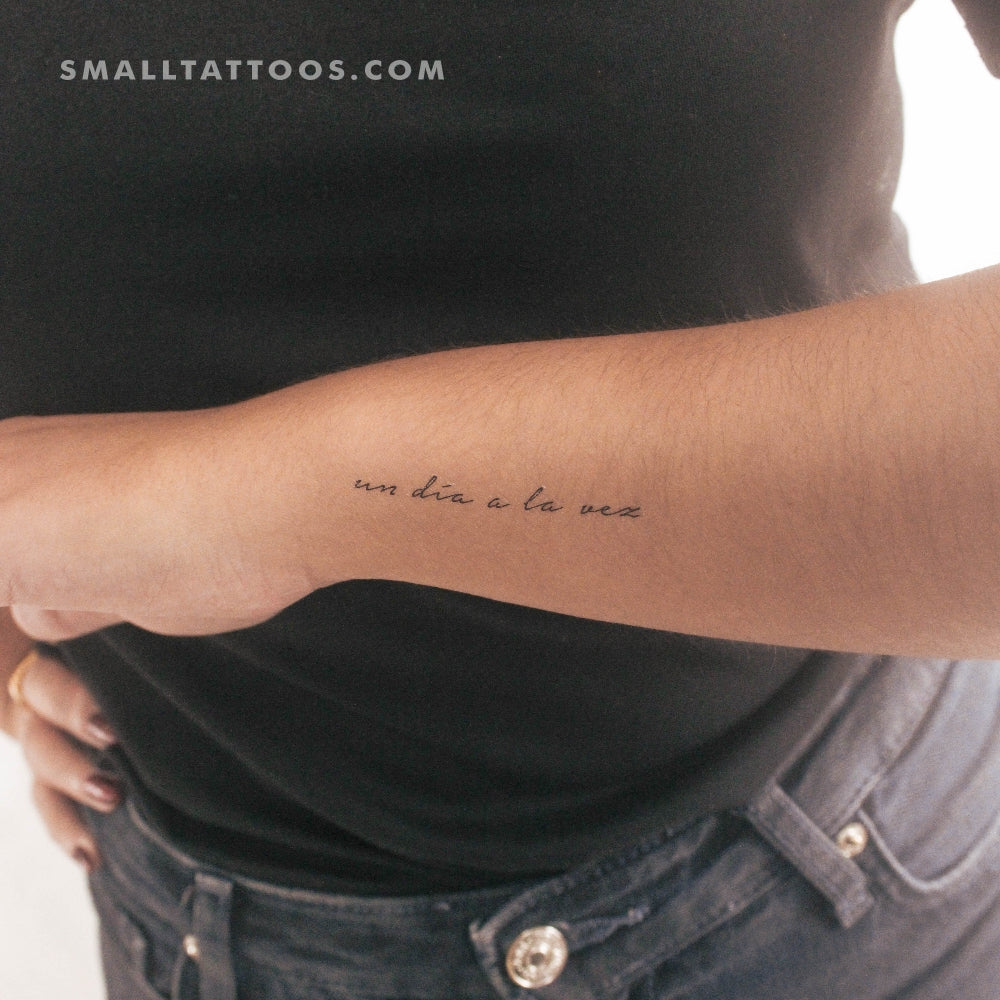 Handwritten Un Día A La Vez Temporary Tattoo (Set of 3)