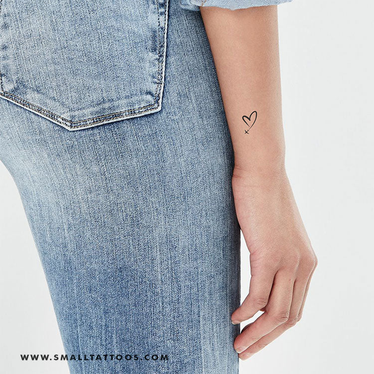 Tatuaje temporal de corazón en el cielo (juego de 3)