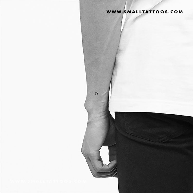 Tatuaje temporal de la letra D mayúscula con serifa (juego de 3)