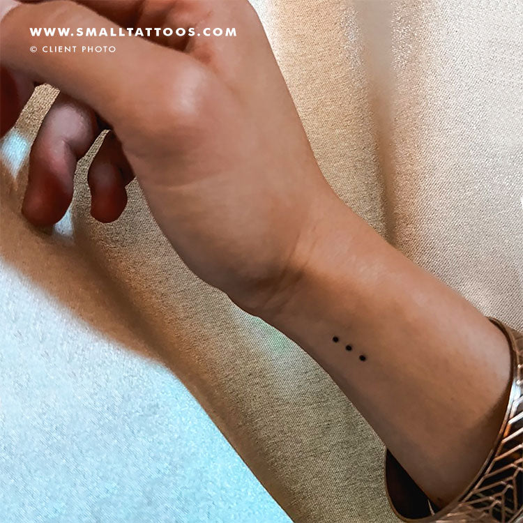 Tatuaje temporal de tres pequeños puntos (juego de 3)