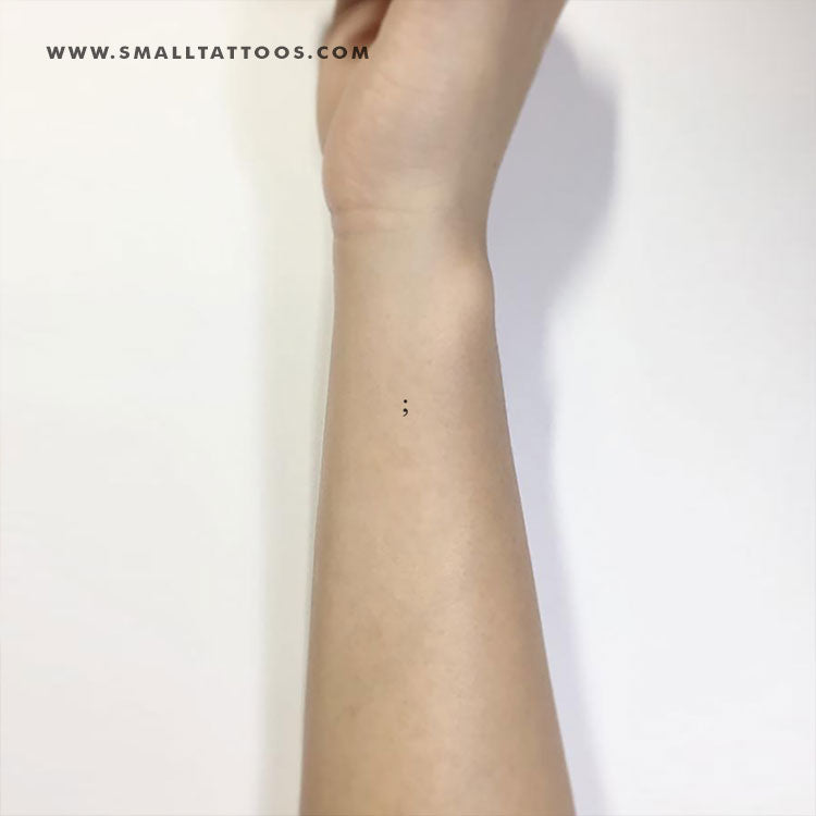 Tatuaje temporal de punto y coma diminuto (juego de 3)