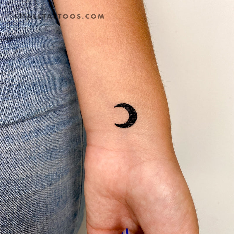 What Does a Crescent Moon Tattoo Mean? | TattooAdore