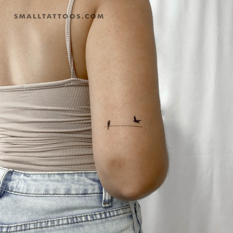 26 Amazing Small Finger Women Tattoo Ideas - Styleoholic