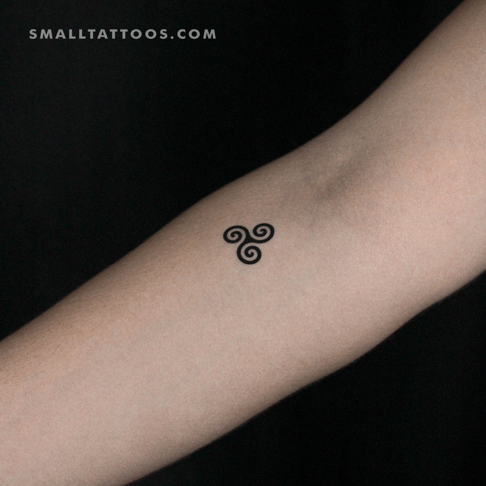 Tatuaje temporal de trisquel (juego de 3)
