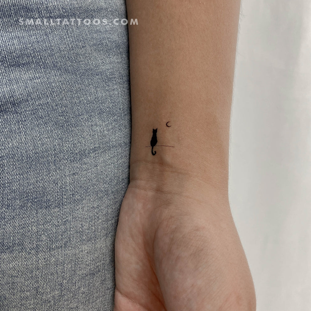 Black Cat Staring At The Moon Temporary Tattoo (Set of 3)