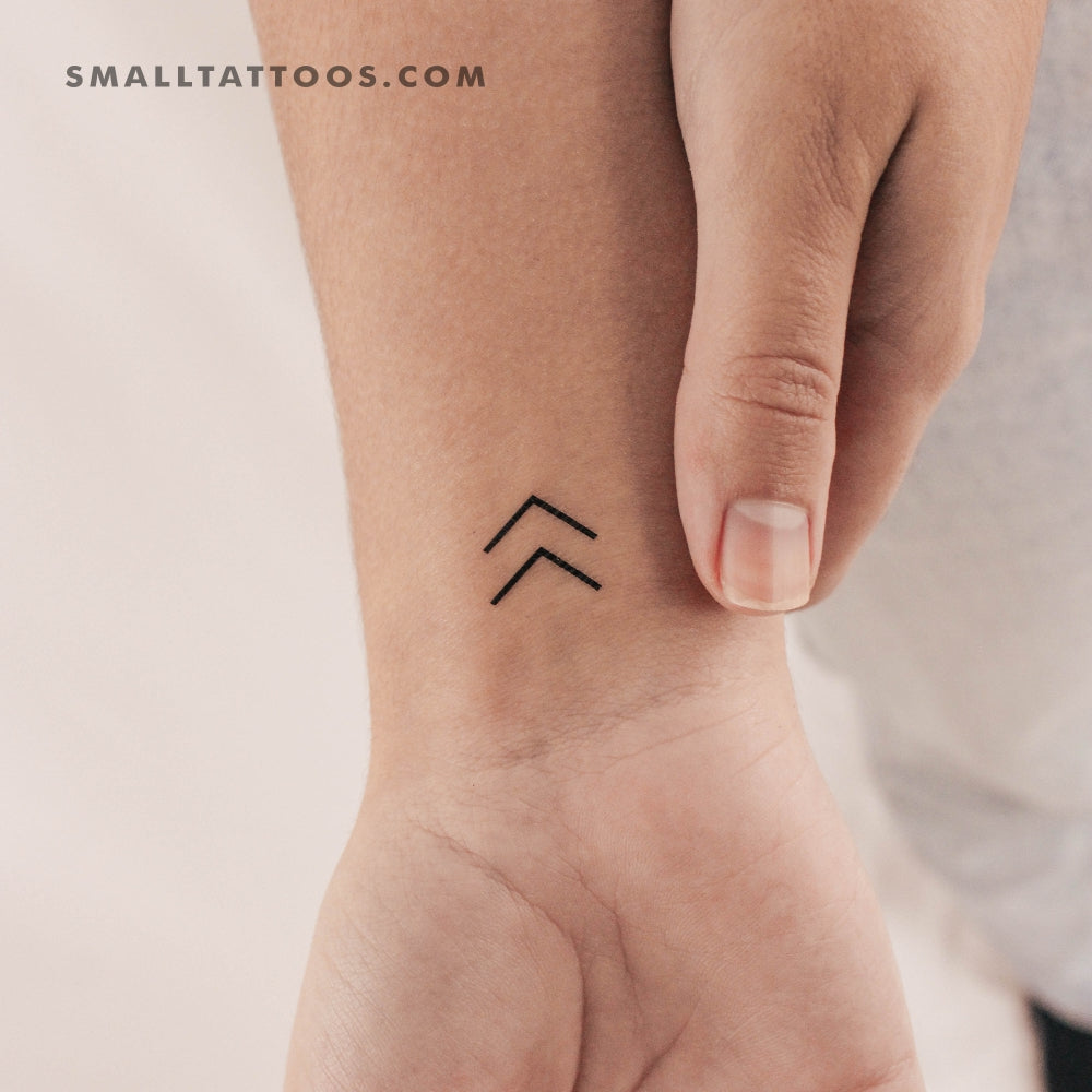 Tatuaje temporal minimalista de flecha y chevrón (juego de 3)
