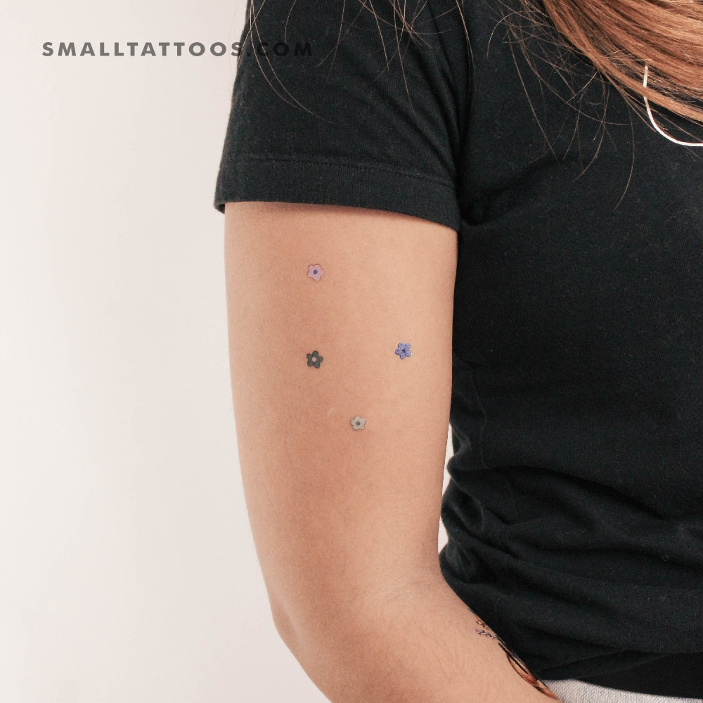 Tatuaje temporal "Tiny Flowers" de Ann Lilya (juego de 3)