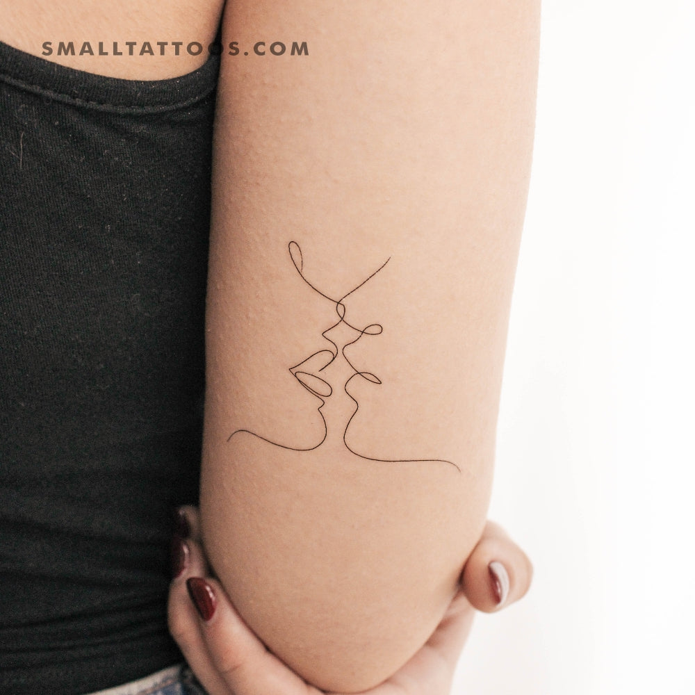 Harmlessberry's Fine Line Kiss Temporary Tattoo (Set of 3)