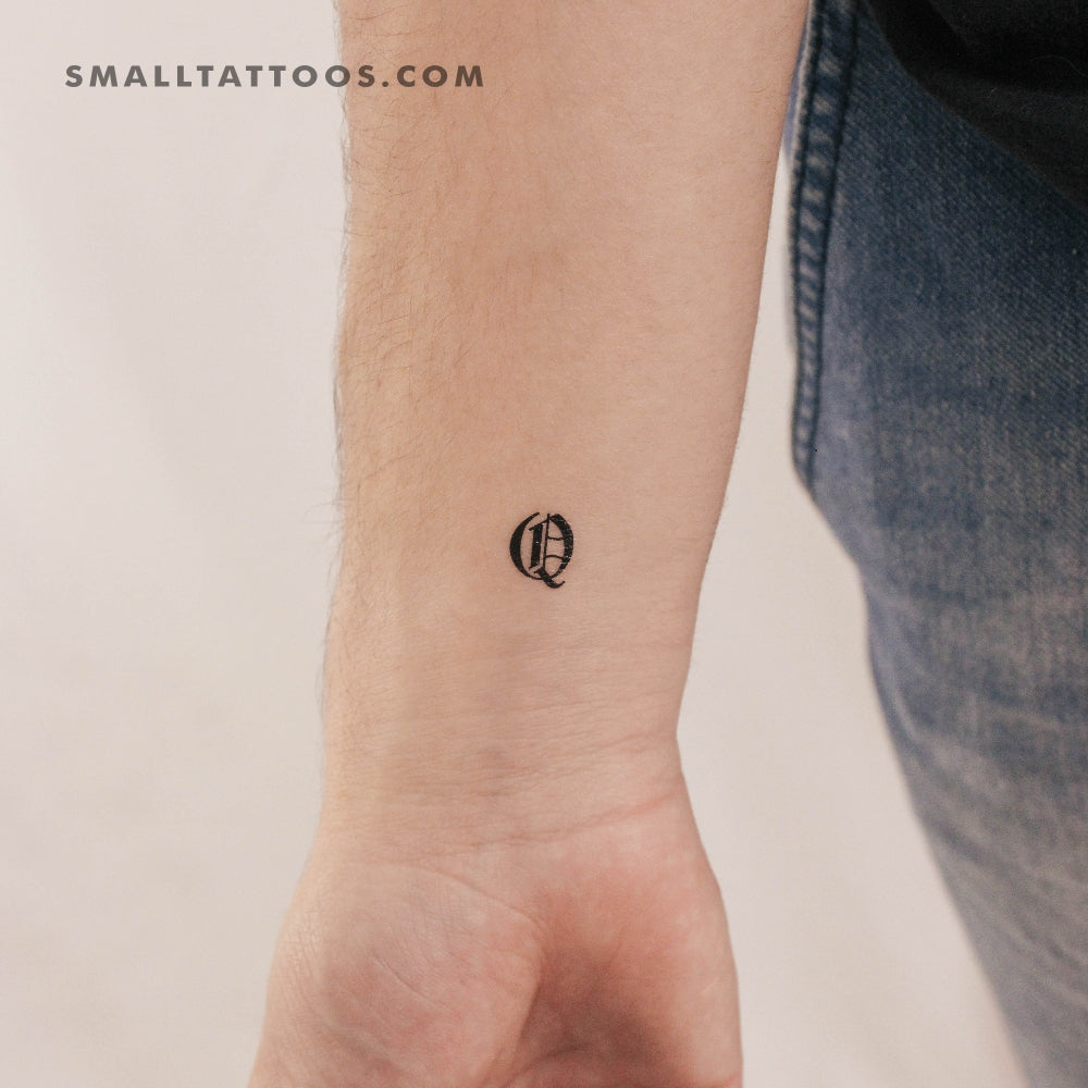 Tatuaje temporal de la letra Q mayúscula estilo gótico (juego de 3)