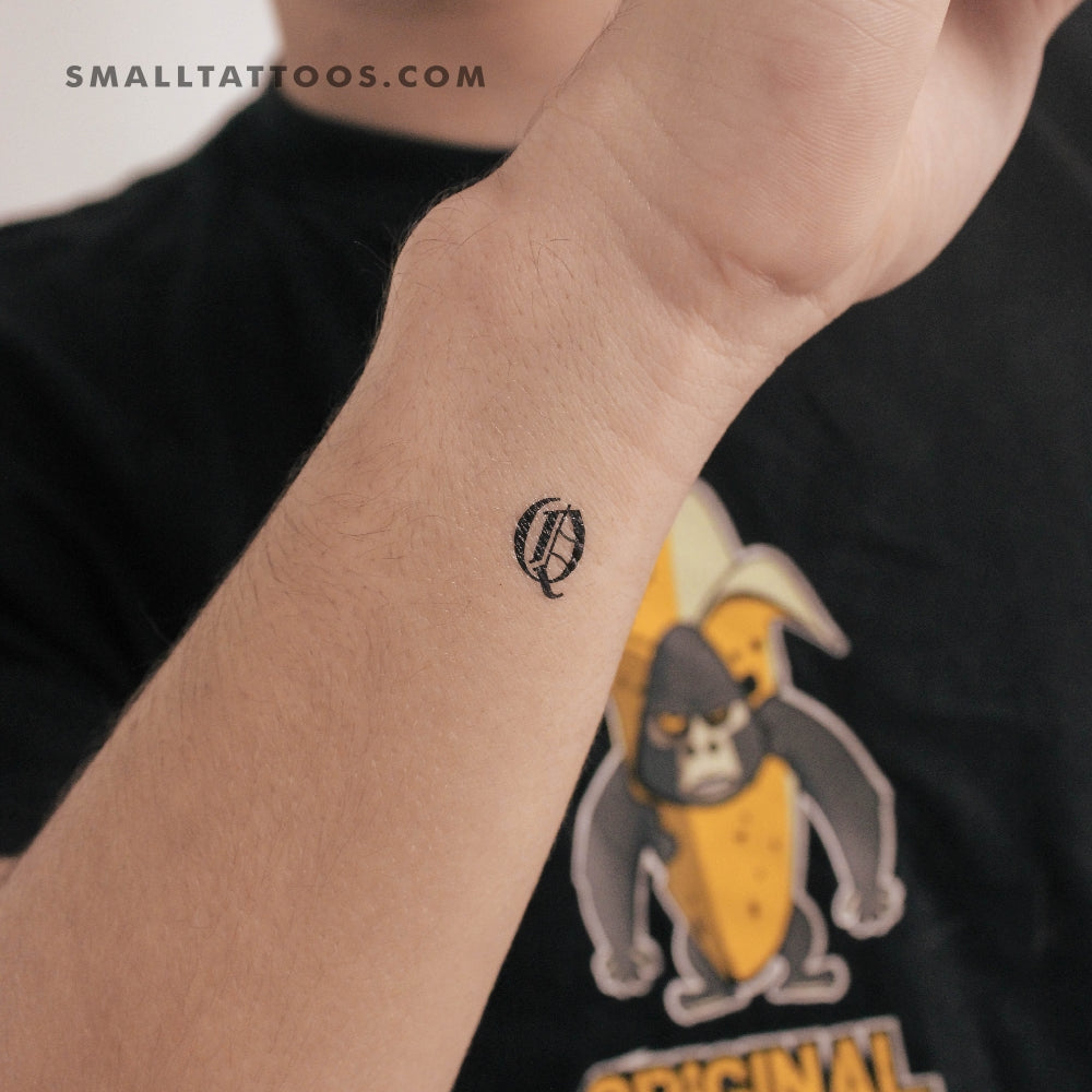 Tatuaje temporal de la letra Q mayúscula estilo gótico (juego de 3)