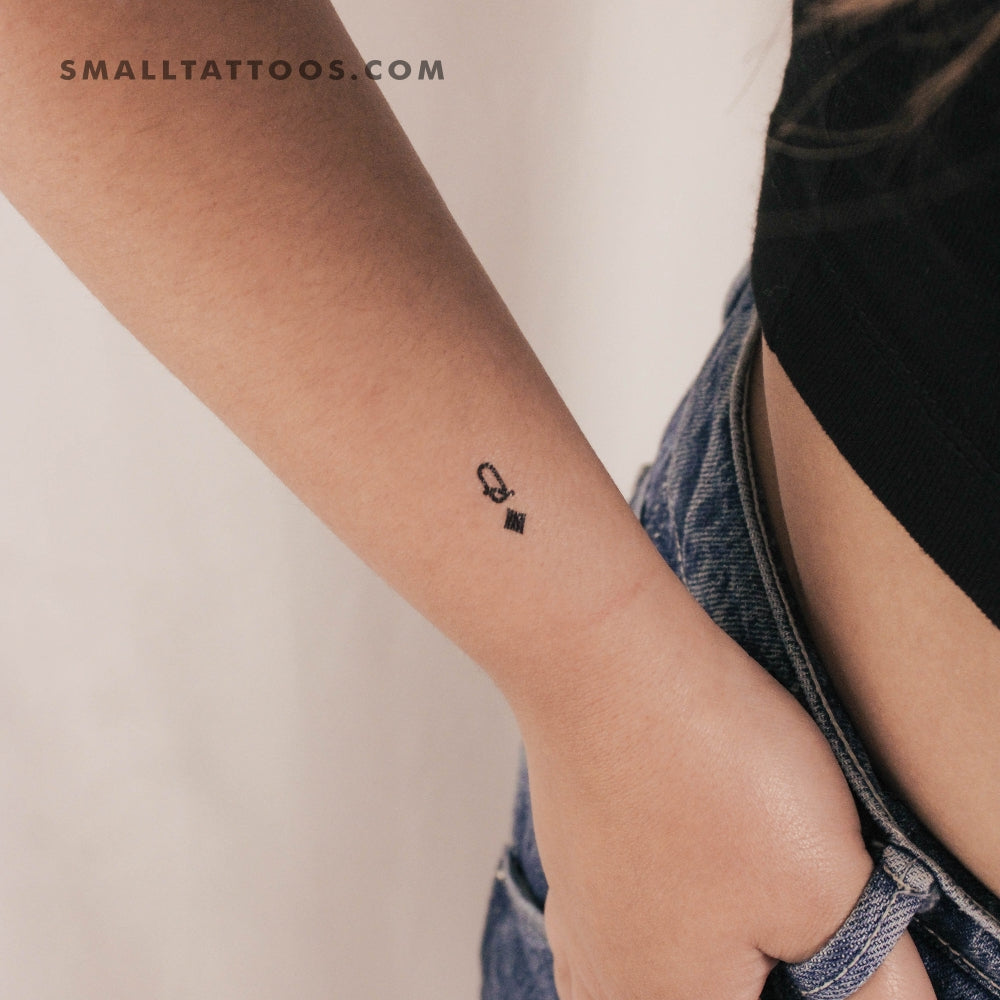Small Black Queen Of Diamonds Temporary Tattoo - Set of 3