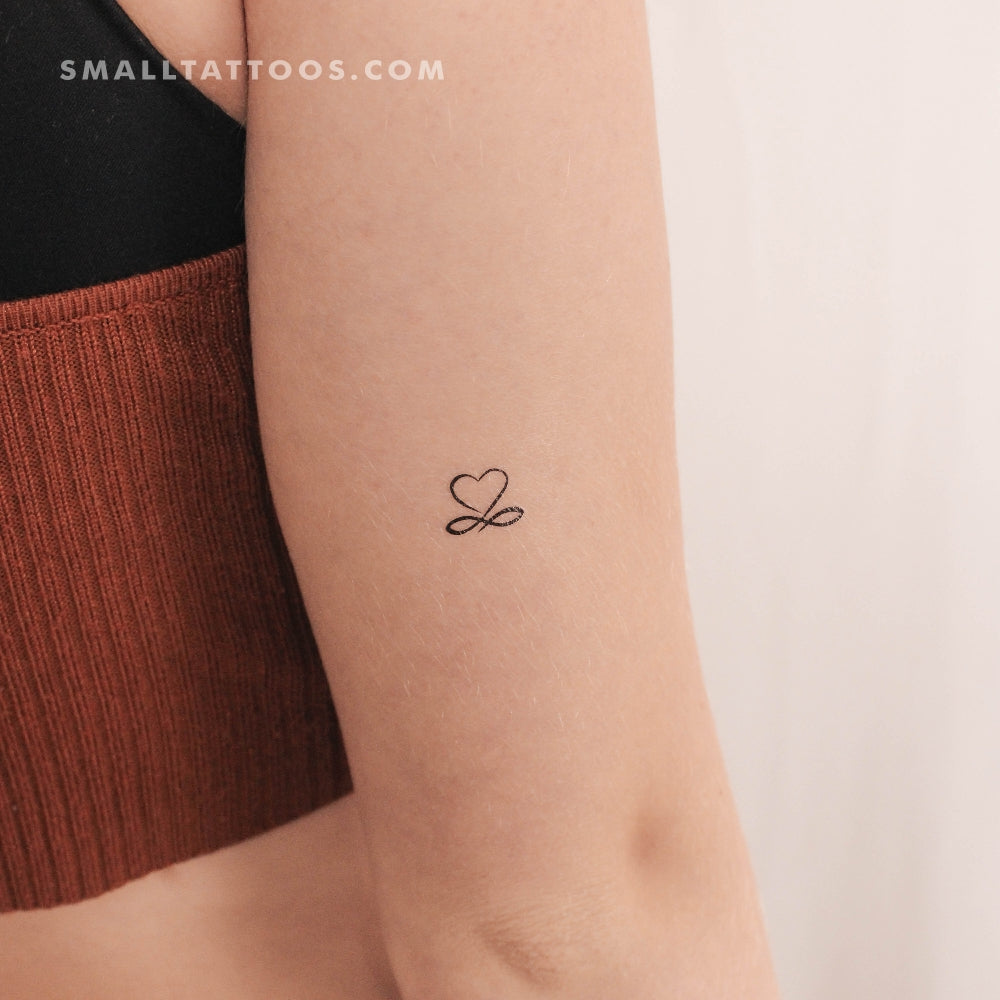 Tatuaje temporal de corazón infinito (juego de 3)