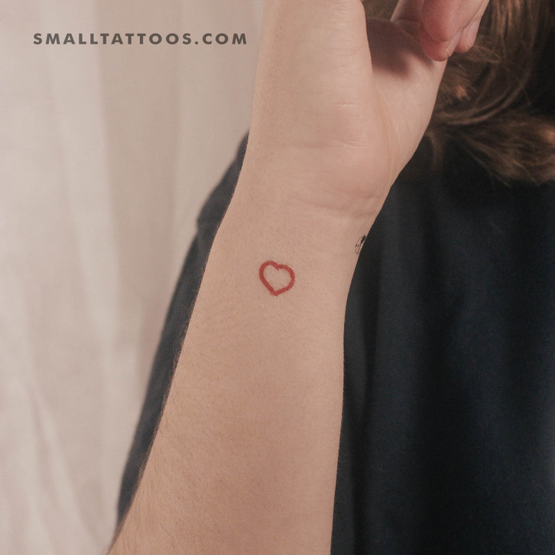 Tiny Red Heart Outline Temporary Tattoo (Set of 3)