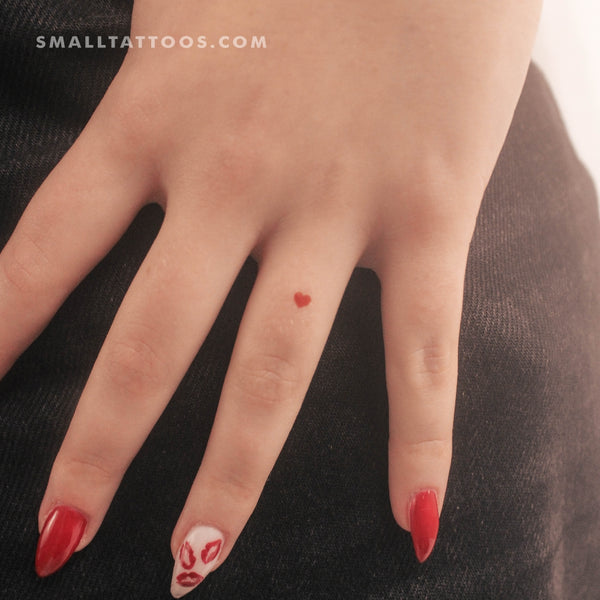 Tiny Red Heart Temporary Tattoo (Set of 3)