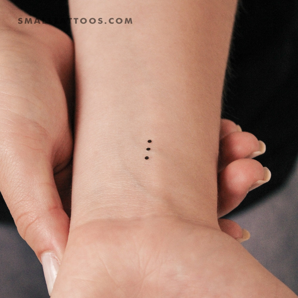 Tatuaje temporal de tres pequeños puntos (juego de 3)