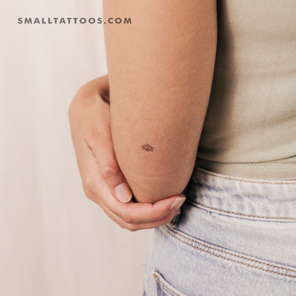 Tiny Sacred Lotus Temporary Tattoo (Set of 3)