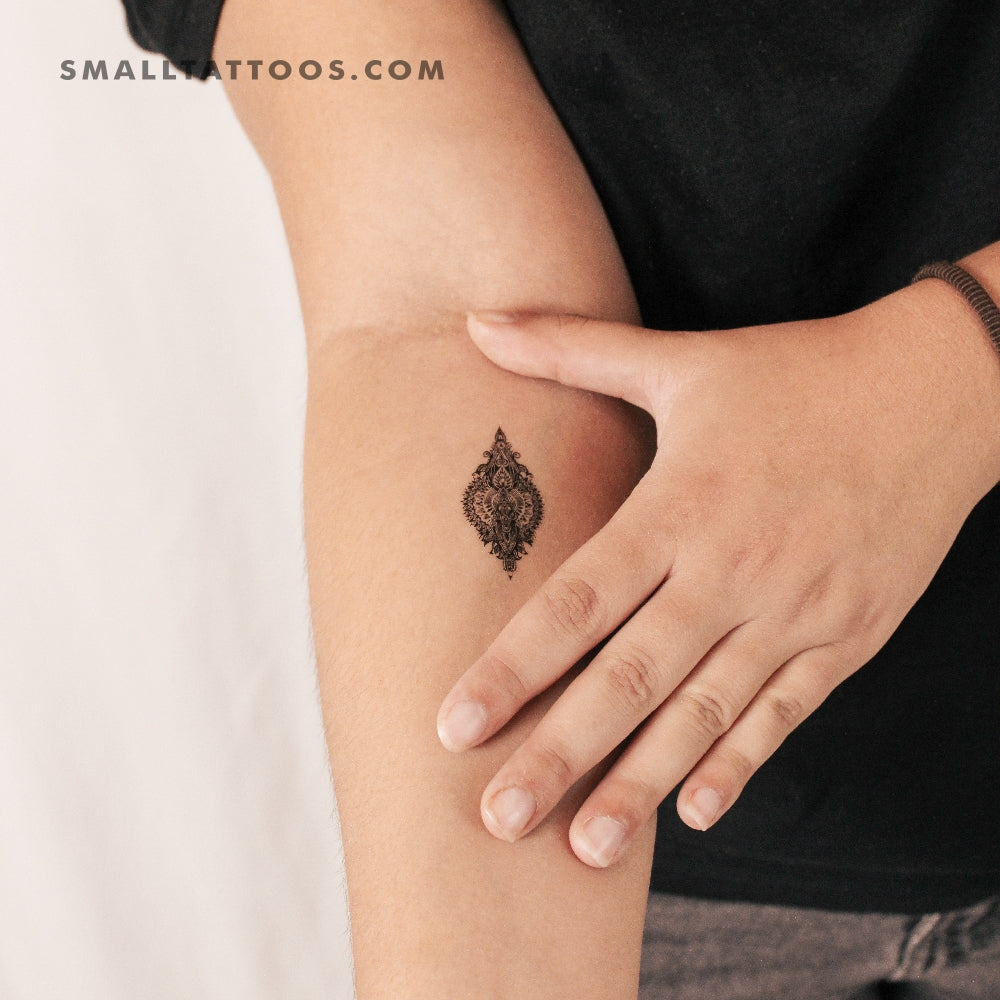 Tatuaje temporal ornamental para la parte superior de la espalda (juego de 2)