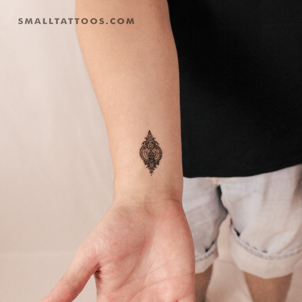 Tatuaje temporal ornamental para la parte superior de la espalda (juego de 2)