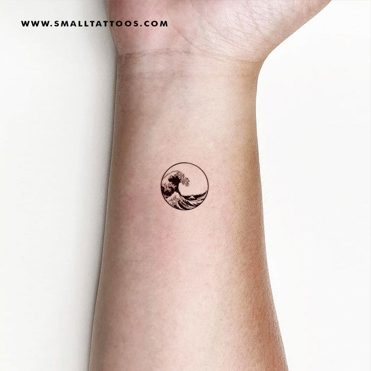 Small The Great Wave off Kanagawa Circle Temporary Tattoo (Set of 3)
