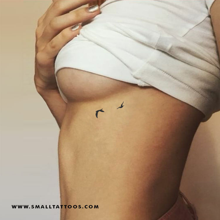 Tatuaje temporal de dos pájaros volando (juego de 3)