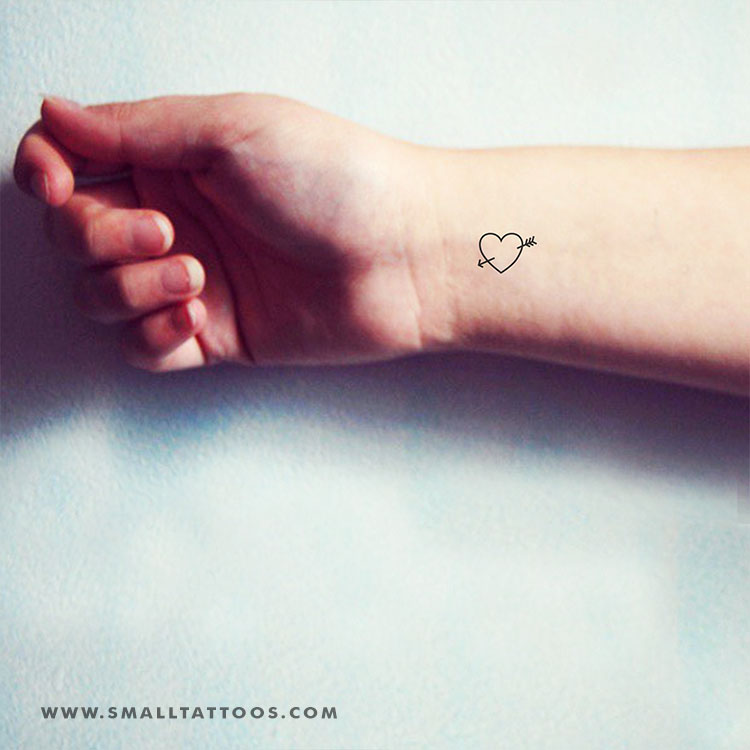Tatuaje temporal de corazón y flecha (juego de 3)