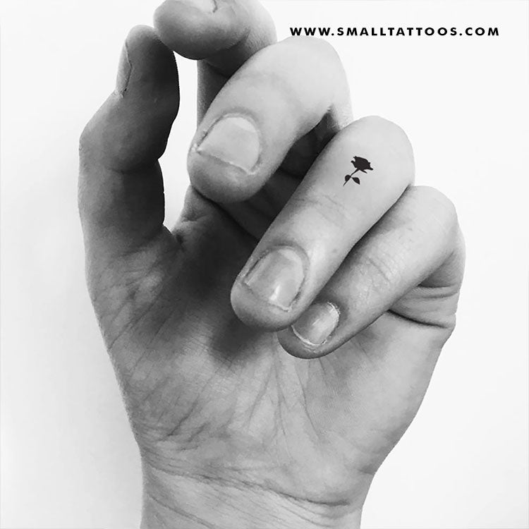 Tatuaje temporal de una pequeña rosa negra (juego de 3)